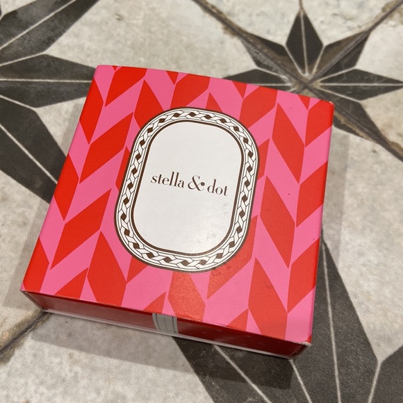 Stella & Dot Green and Teal Colorblock Cuff Bracelet - Picture 7 of 8